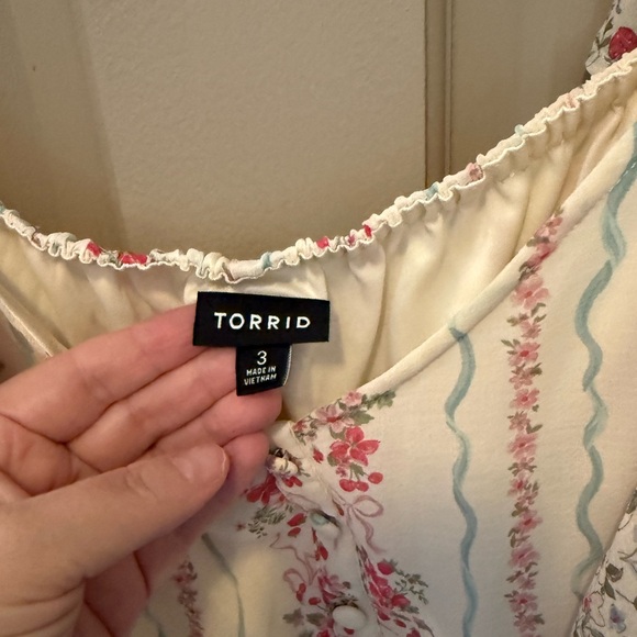 Torrid Floral Ruffle Blouse - Cream and Pink - Picture 3 of 4